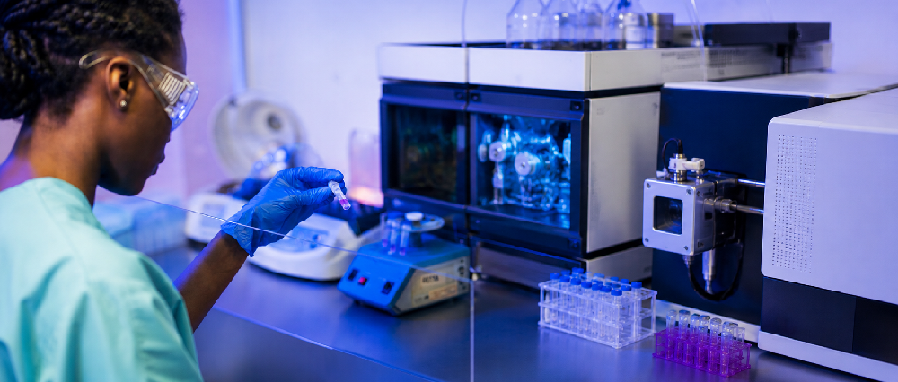 Cromatografía de líquidos acoplada a espectrometría de masas: evolución del análisis químico de alta sensibilidad 
