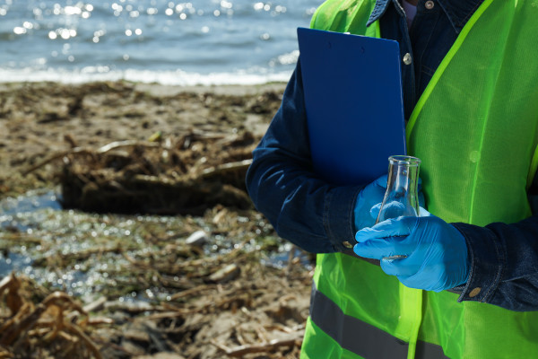 Cromatógrafo de gases para Análisis de Contaminantes